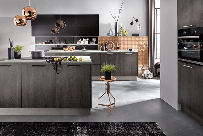 AV 5084 Alteiche Silber Mit Licht M2